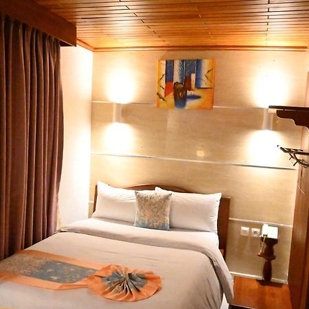 Grand Hotel Akwa Douala Extérieur photo