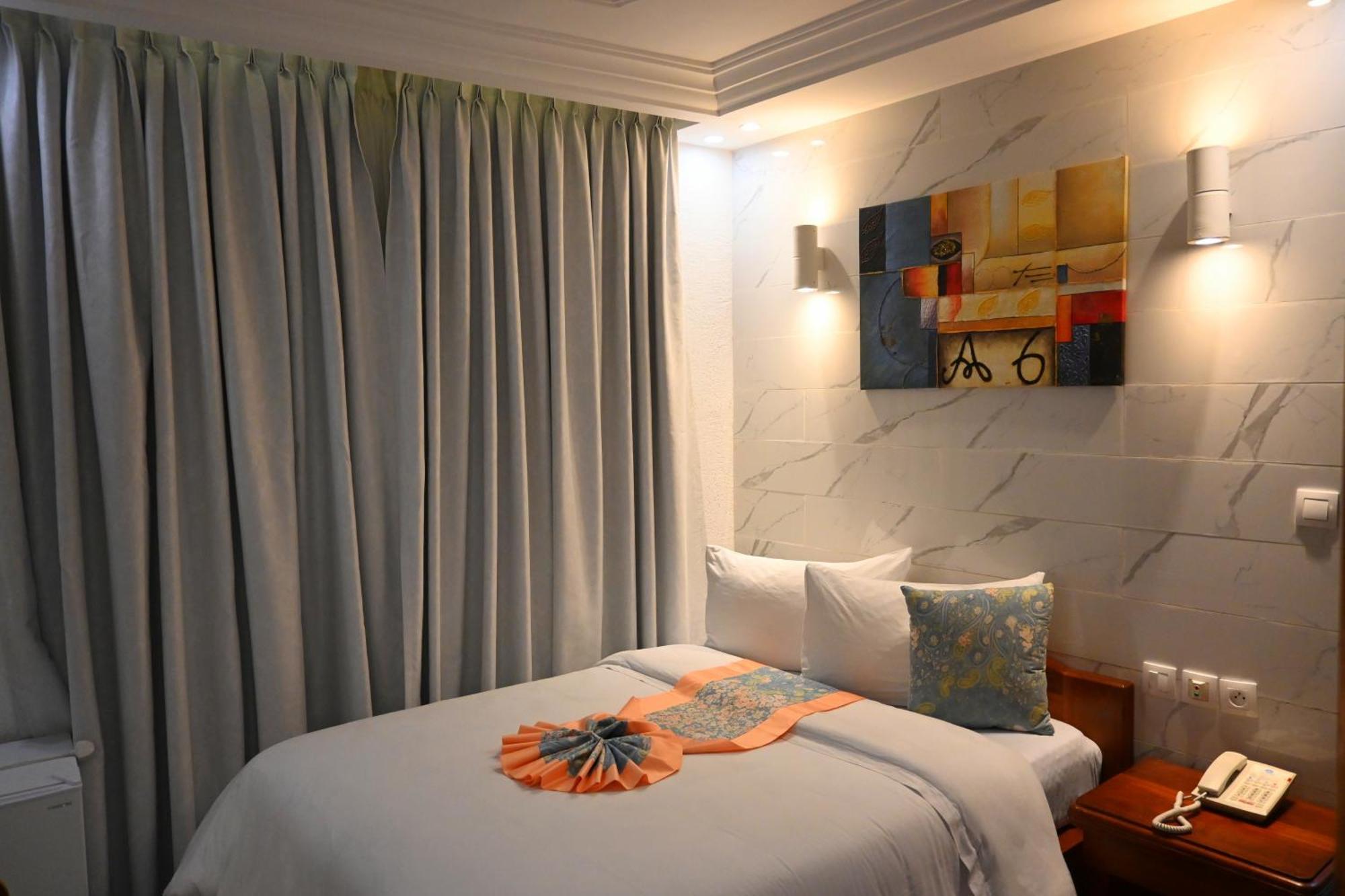 Grand Hotel Akwa Douala Extérieur photo