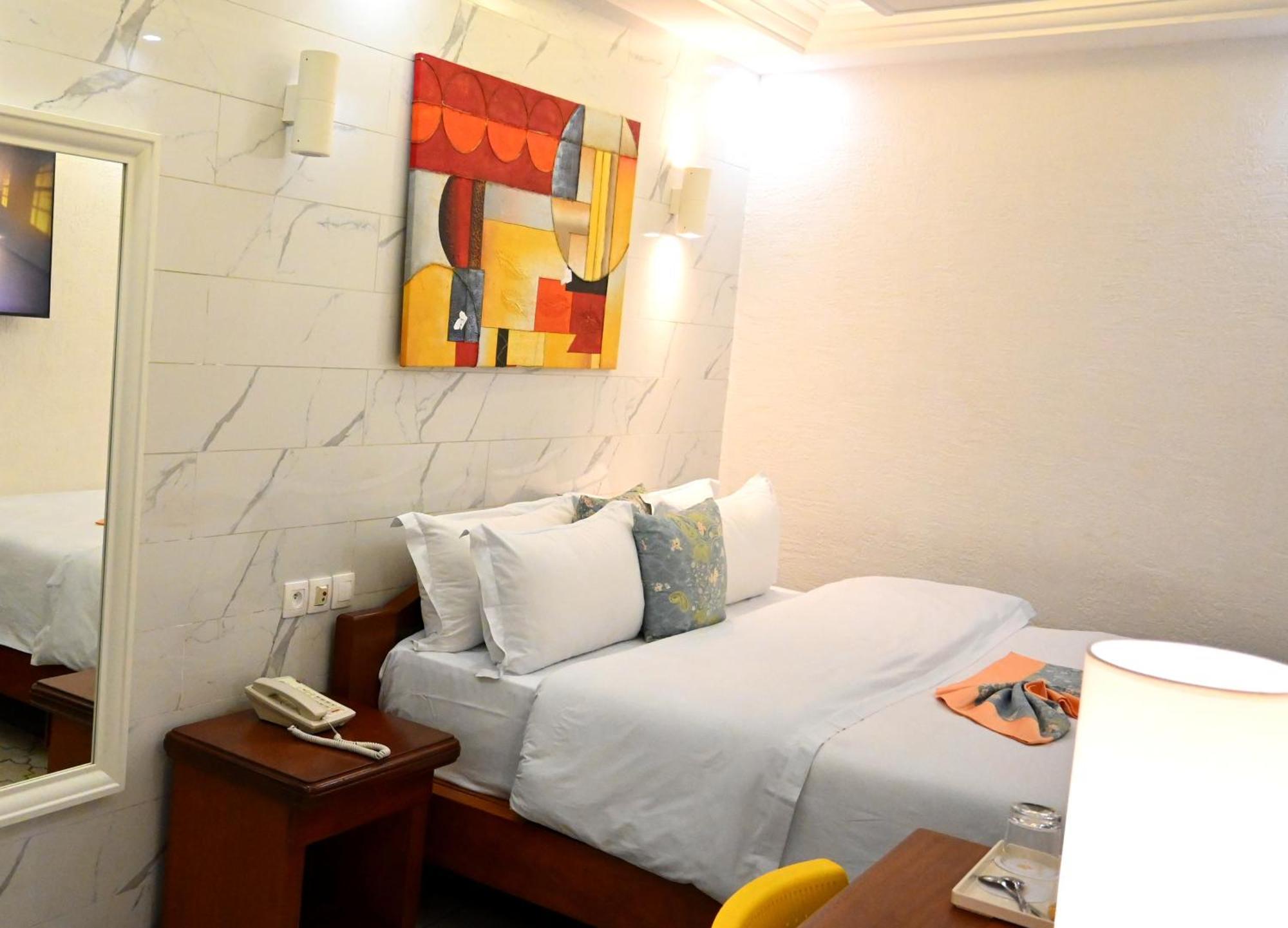Grand Hotel Akwa Douala Extérieur photo